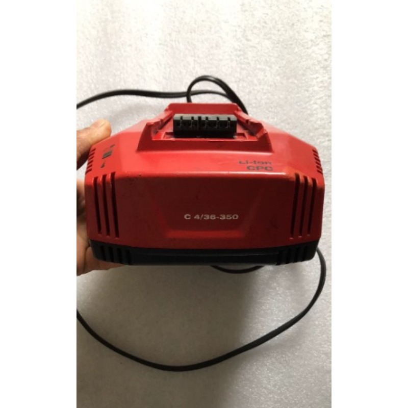 شاحن سريع متعدد الجهد C 4/36-3 - مراجعة Power Tools Toolstation وسعره